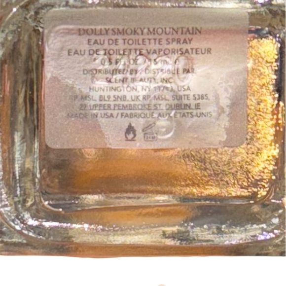 Dolly Parton Women's Perfume with Gold Cap - Picture 2 of 2